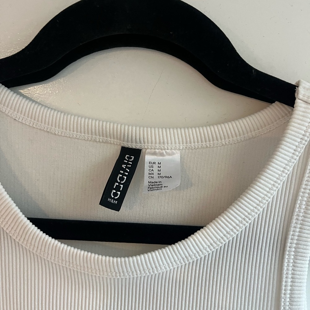 H&M White Ribbed Tank Top - Picture 3 of 3